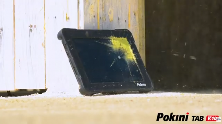 Außergewöhnlicher Härtetest von Extra-Computer: Ein Paintball trifft mit 235 km/h auf das Display eines Rugged Tablets